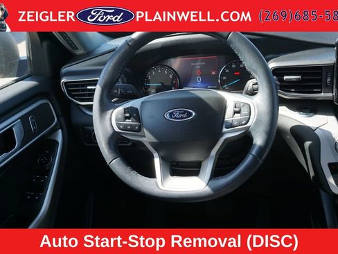 Used 2023 Ford Explorer XLT w/ Equipment Group 202A AWD/4WD image 15