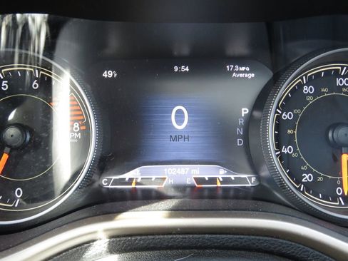 Used 2016 Jeep Cherokee Limited image 20