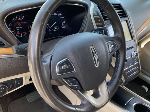 Used 2019 Lincoln MKC Select w/ Select Plus Package image 20