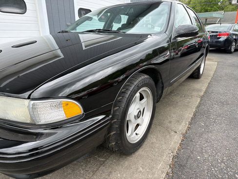 Used 1995 Chevrolet Impala SS RWD image 29