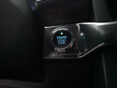 Used 2022 Ford F150 Lariat w/ Equipment Group 502A High image 30