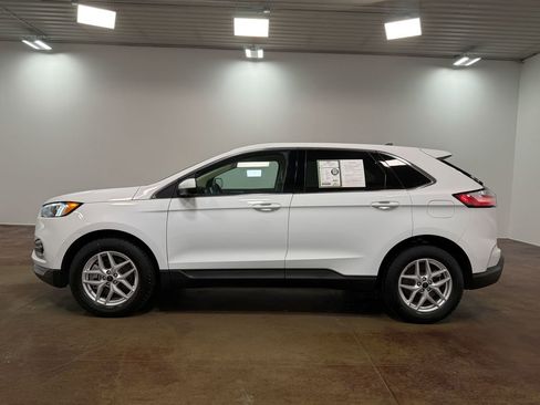 Used 2023 Ford Edge SEL w/ Convenience Package image 6