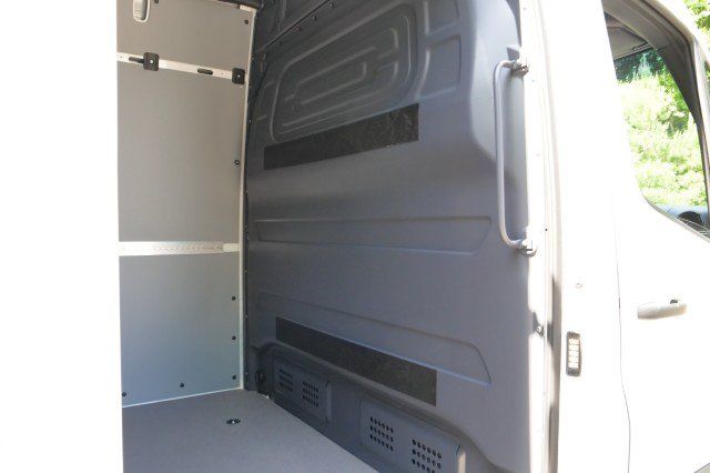 Used 2025 Mercedes-Benz Sprinter 2500 image 26