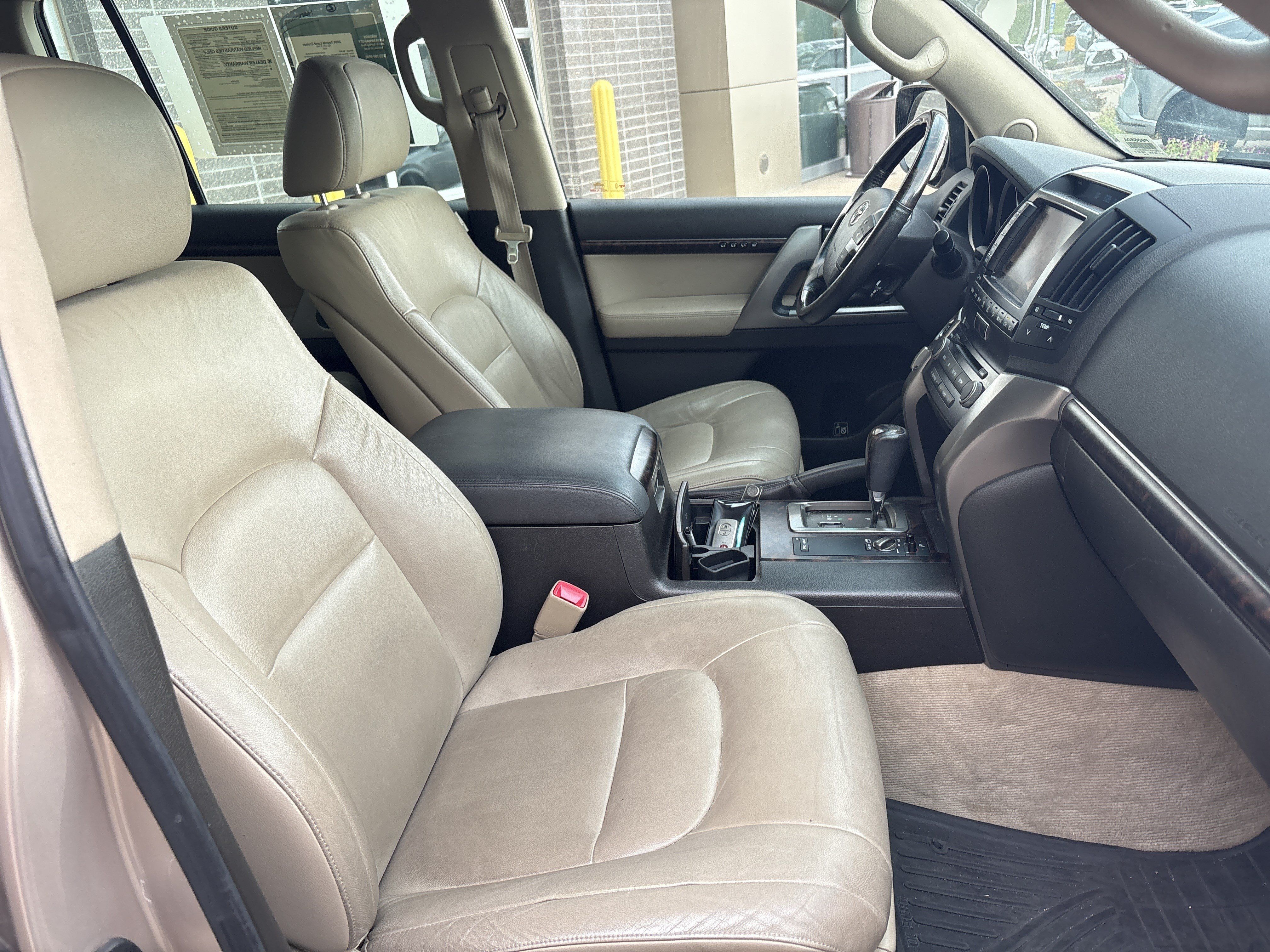 Used 2008 Toyota Land Cruiser w/ Upgrade Pkg AWD/4WD image 33