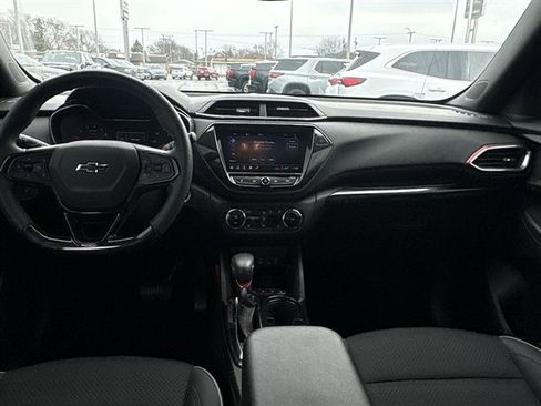 Used 2023 Chevrolet TrailBlazer RS w/ Convenience Package image 19