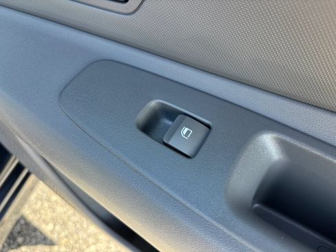 Used 2022 Hyundai Elantra SEL FWD image 53