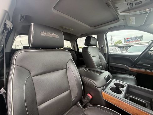Used 2019 Chevrolet Silverado 2500 High Country w/ Duramax Plus Package AWD/4WD image 24
