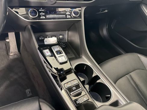 Used 2023 Hyundai Sonata Limited FWD image 19