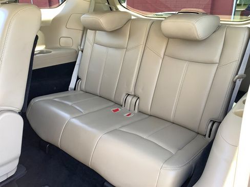 Used 2019 Nissan Pathfinder SL AWD/4WD image 13