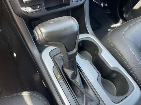 Used 2020 Chevrolet Colorado ZR2 w/ ZR2 Midnight Special Edition AWD/4WD image 16