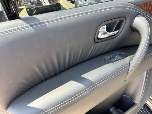 Used 2020 Nissan Armada SL w/ Premium Package AWD/4WD image 25