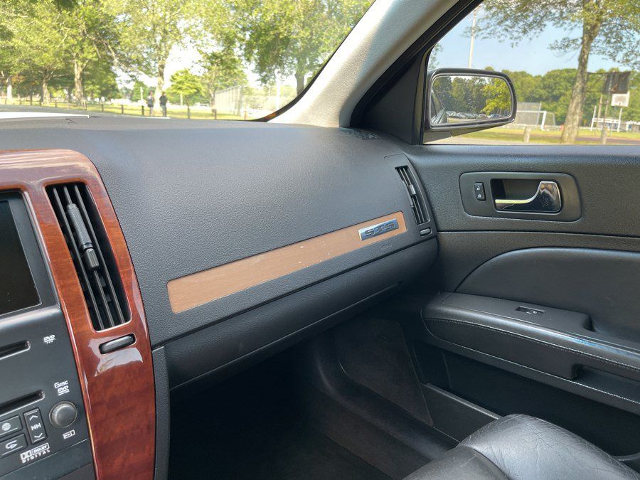 Used 2006 Cadillac STS V8 w/ Preferred Equipment Group RWD image 6