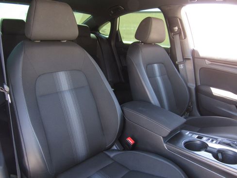 Certified 2025 Honda Civic Sport image 10