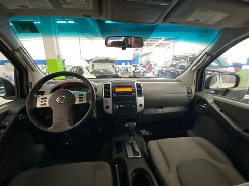 Used 2014 Nissan Xterra X image 26