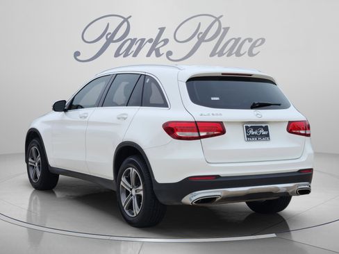 Used 2017 Mercedes-Benz GLC 300 image 3