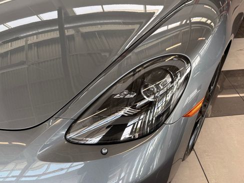 Used 2025 Porsche 718 Cayman S RWD image 10