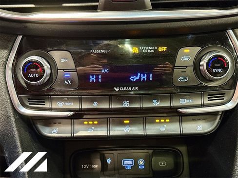 Used 2020 Hyundai Santa Fe Limited w/ Cargo Package image 17