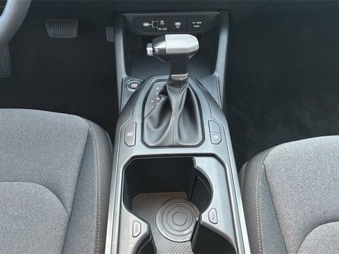 Certified 2025 Kia K4 image 22