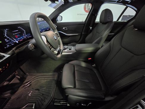 Used 2025 BMW 330i xDrive Sedan w/ M Sport Package image 10