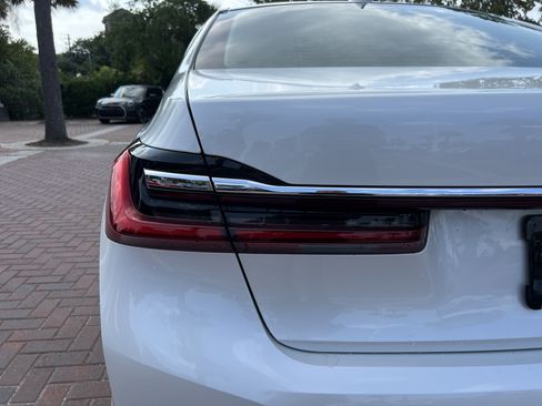 Used 2020 BMW 740i w/ Premium Package RWD image 42