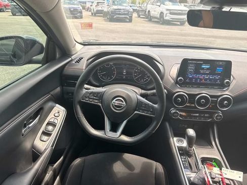 Used 2023 Nissan Sentra SR w/ Midnight Edition Package FWD image 17