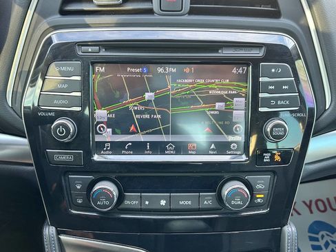 Used 2018 Nissan Maxima SR w/ Midnight Edition image 20