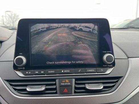 Used 2024 Nissan Altima 2.5 SR image 17