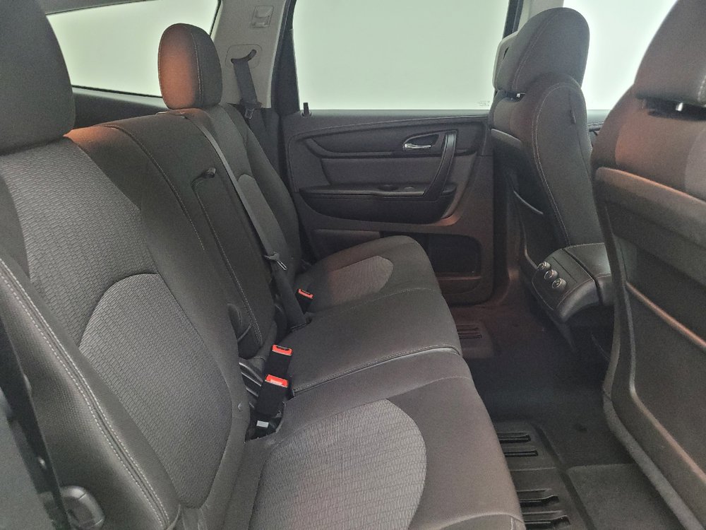 Used 2017 Chevrolet Traverse LT FWD image 19