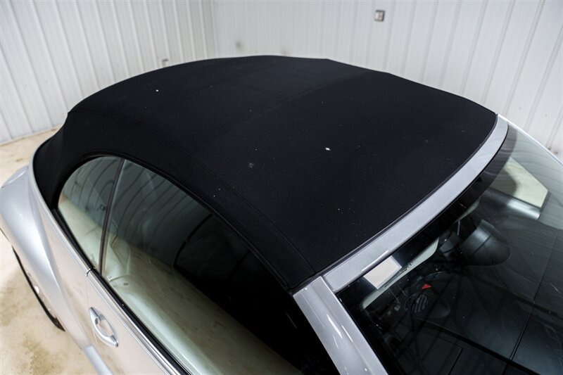 Used 2007 Volkswagen Beetle Convertible FWD image 23