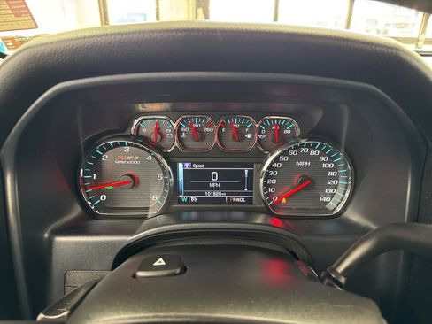 Used 2018 Chevrolet Silverado 1500 LT w/ Texas Edition image 17