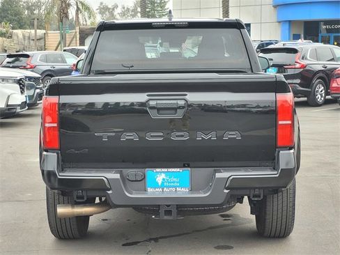 Used 2024 Toyota Tacoma TRD Sport image 6