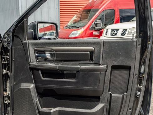 Used 2014 RAM 1500 Sport RWD image 34