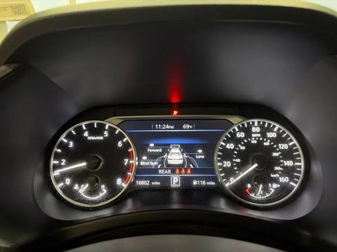 Used 2024 Nissan Sentra SR FWD image 21