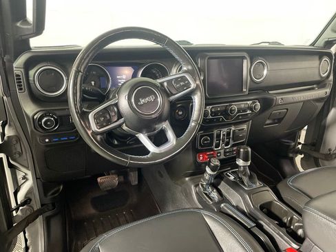 Used 2023 Jeep Wrangler Unlimited Rubicon 4xe w/ Steel Bumper Group AWD/4WD image 8
