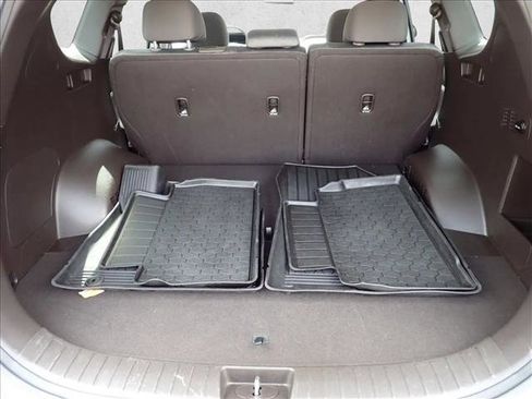 Used 2019 Hyundai Santa Fe SE FWD image 8
