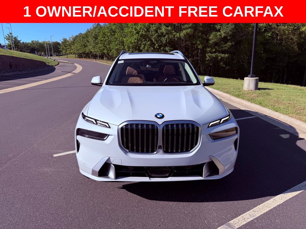 Used 2024 BMW X7 xDrive40i w/ Climate Comfort Package AWD/4WD image 2
