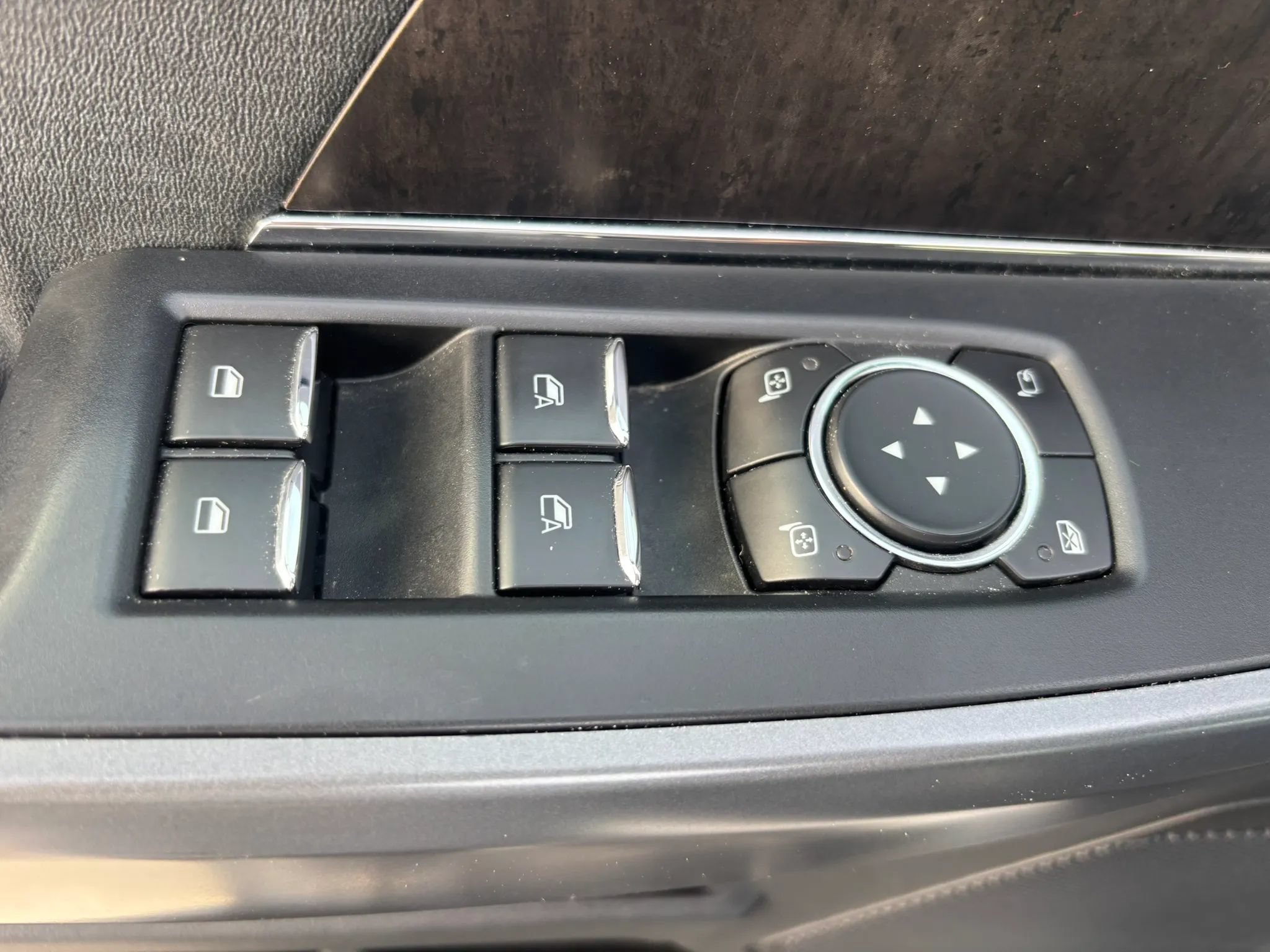 Used 2021 Ford F150 Lariat w/ FX4 Off-Road Package AWD/4WD image 18