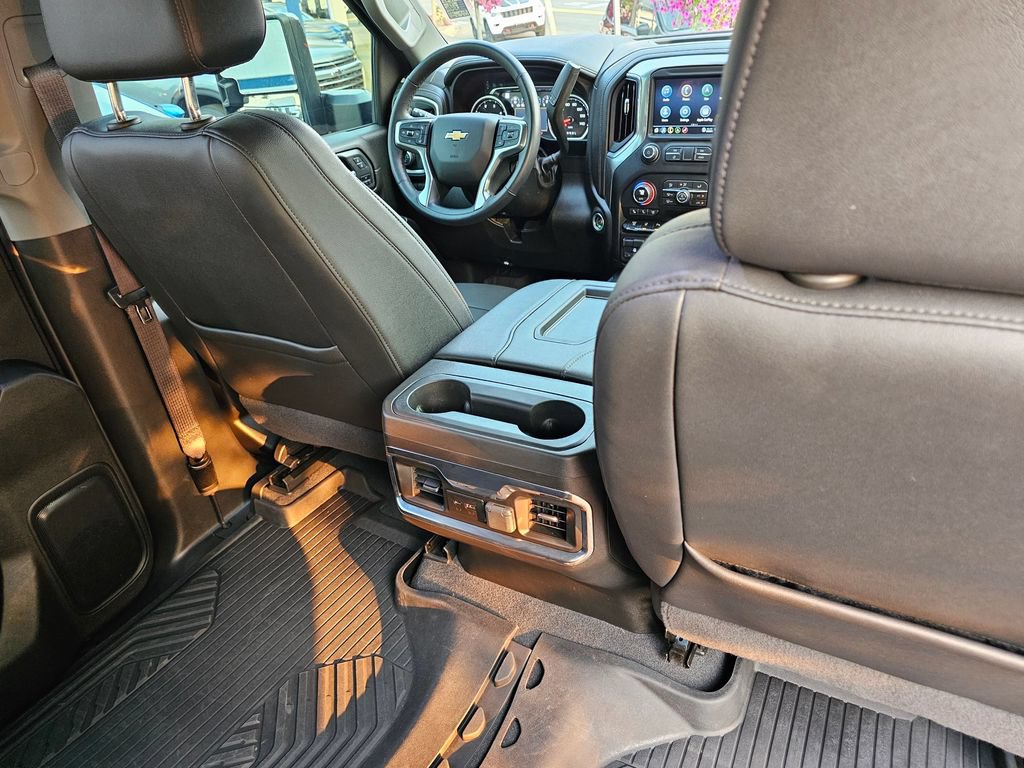 Certified 2022 Chevrolet Silverado 3500 LTZ w/ LTZ Premium Package AWD/4WD image 15