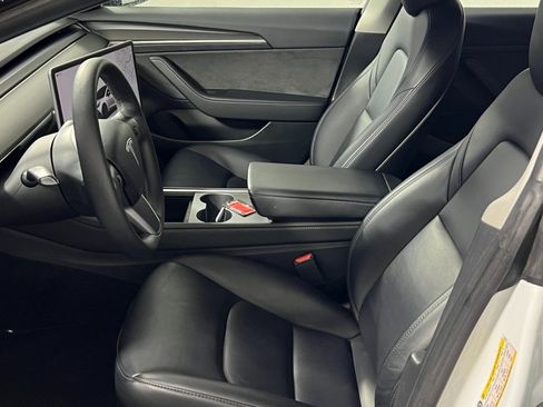 Used 2023 Tesla Model 3 Performance image 13