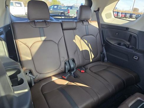 Used 2023 Honda Pilot Elite image 15