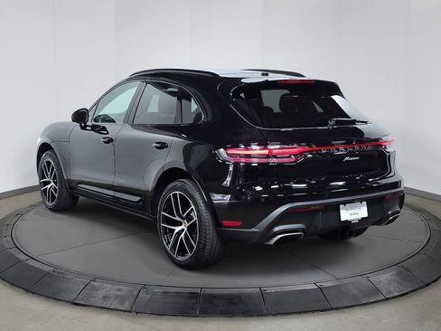 Used 2025 Porsche Macan AWD/4WD image 3