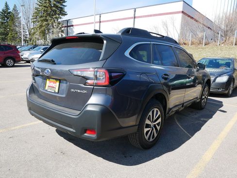 Used 2024 Subaru Outback Premium image 5