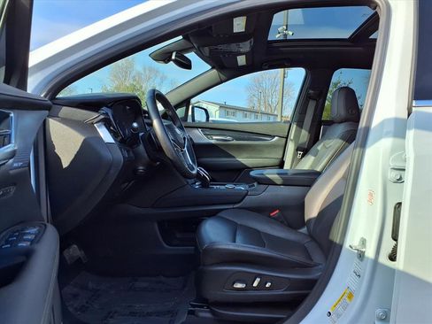 Used 2025 Cadillac XT5 Premium Luxury image 25