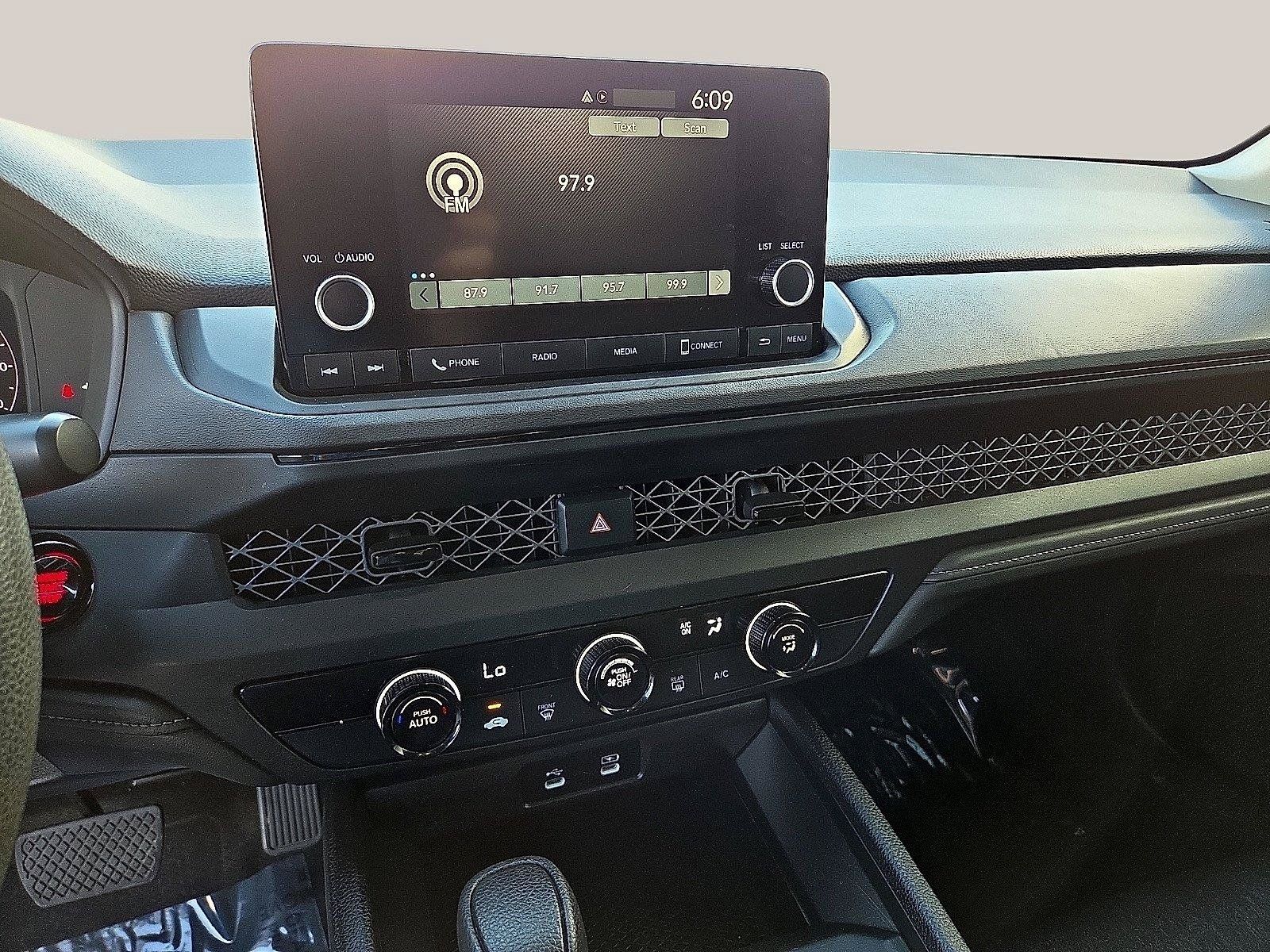 Used 2024 Honda Accord LX image 19