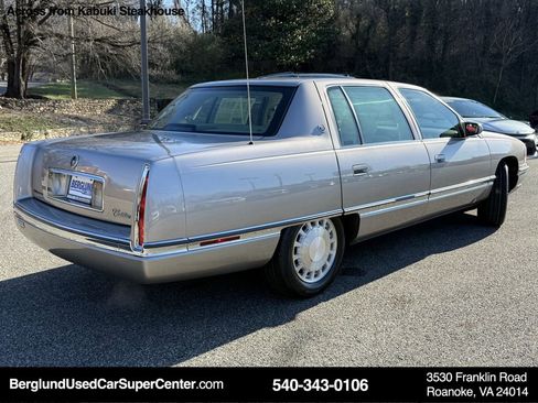 Used 1996 Cadillac De Ville Base image 4