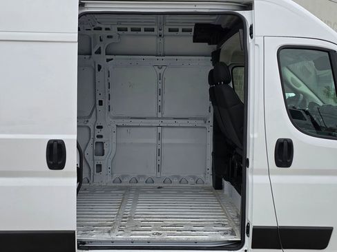 Used 2023 RAM ProMaster 3500 FWD image 13