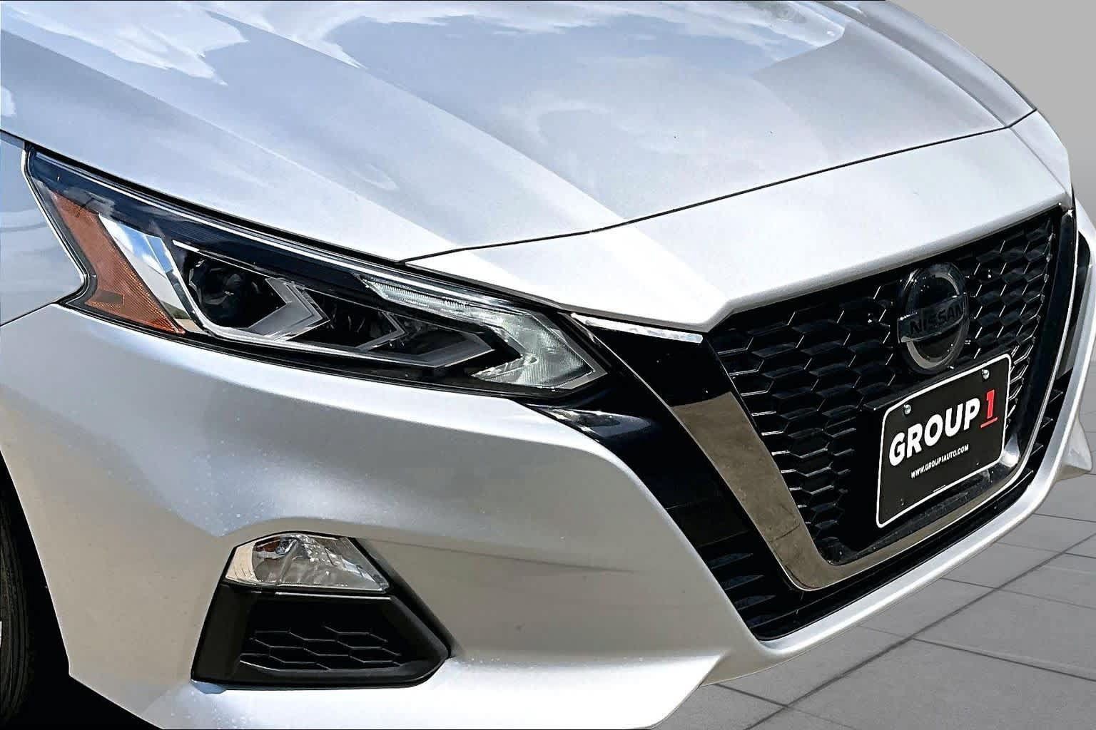 Certified 2022 Nissan Altima 2.5 SR FWD image 30