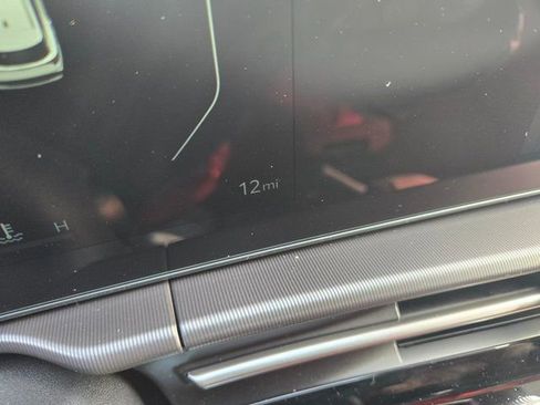 New 2026 Kia Sportage SX image 3