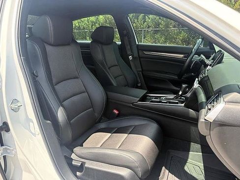 Used 2022 Honda Accord Sport image 29