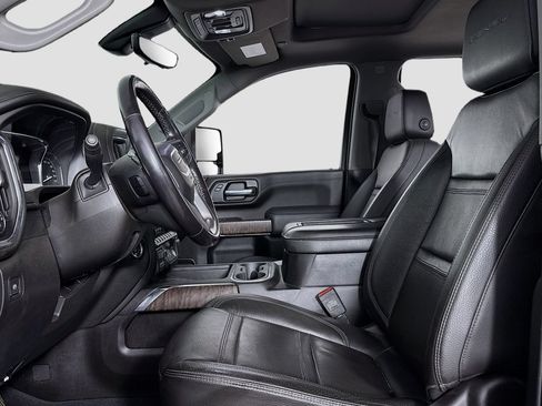 Used 2020 GMC Sierra 3500 Denali w/ Denali Ultimate Package AWD/4WD image 11